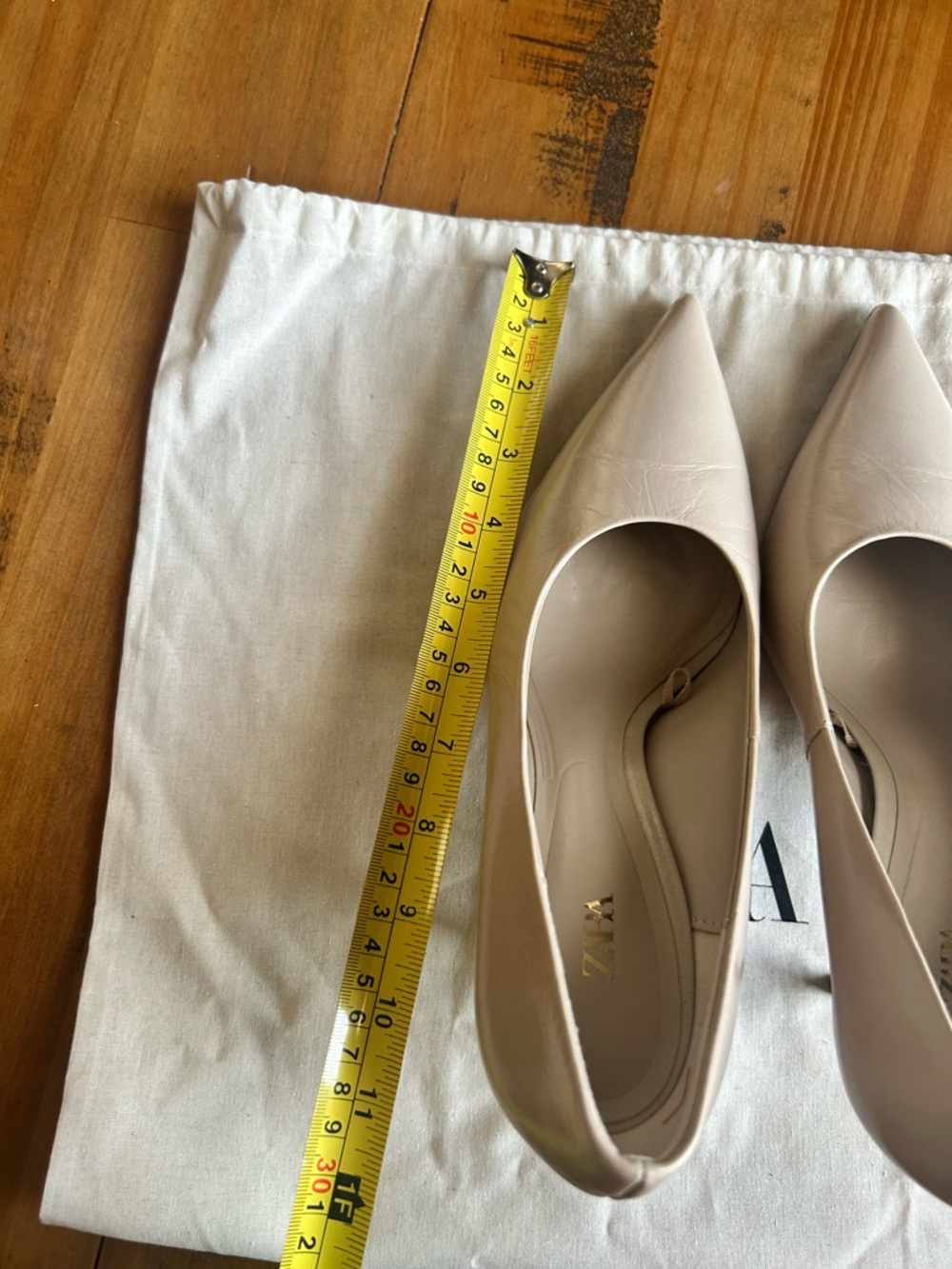 ZARA Women's leather Pointed Toe Pumps in Pale Beige - Picture 7 of 8